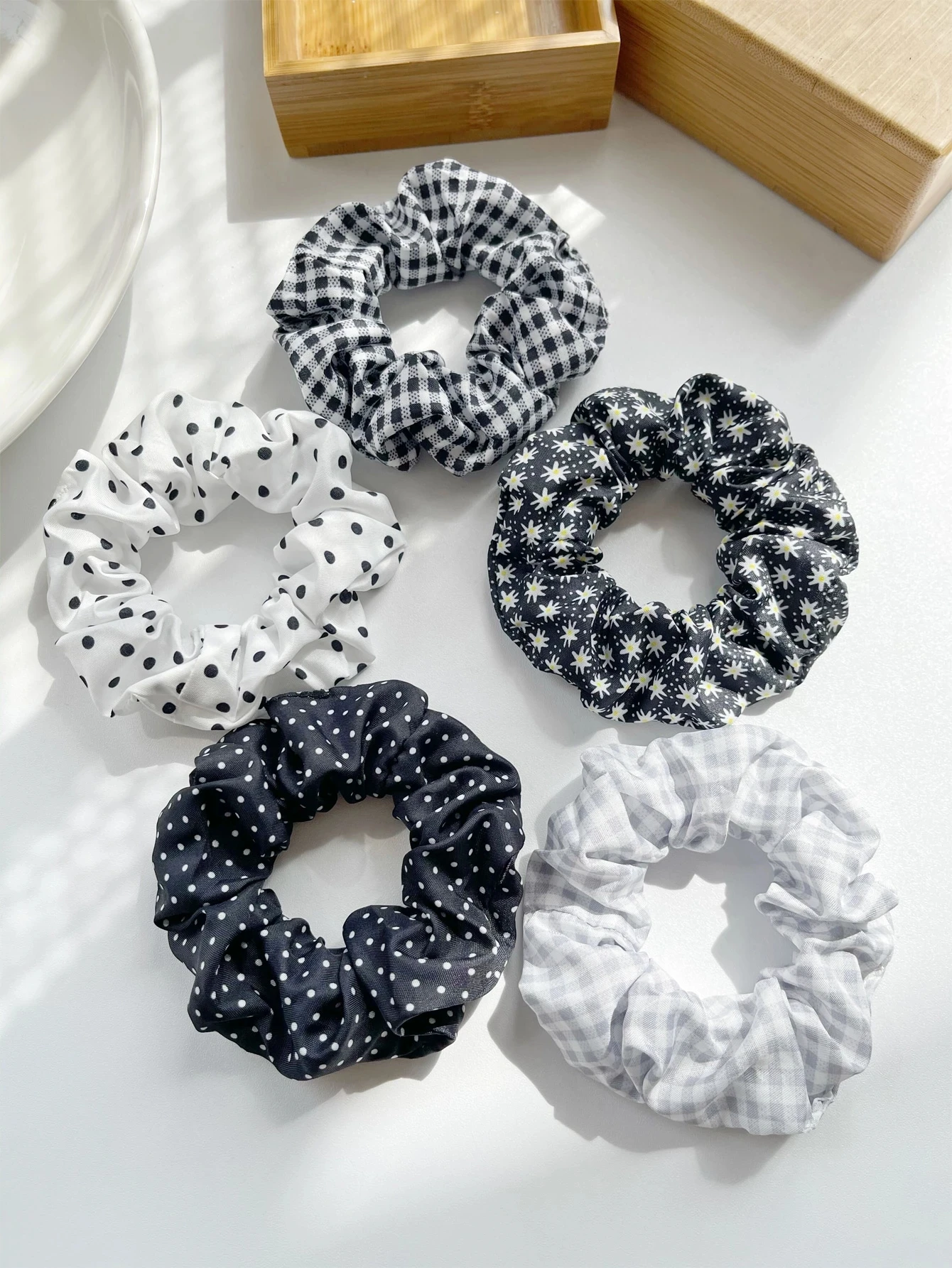 5Pcs Polka Dot Print Scrunchie Elegant Scrunchies Hair Ties Scrunchy Hair Ties