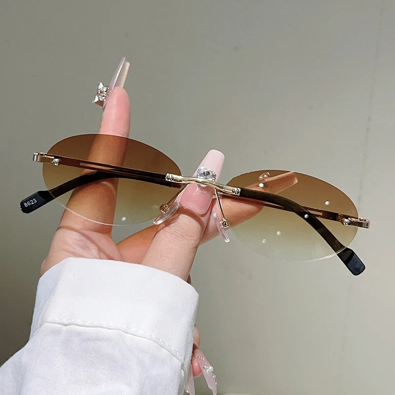 KAMMPT Rimless Oval Sunglasses Men Fashion Gradient Decor Shades Women 2025 New Trendy Vintage Brand Design Casual Sun Glasses