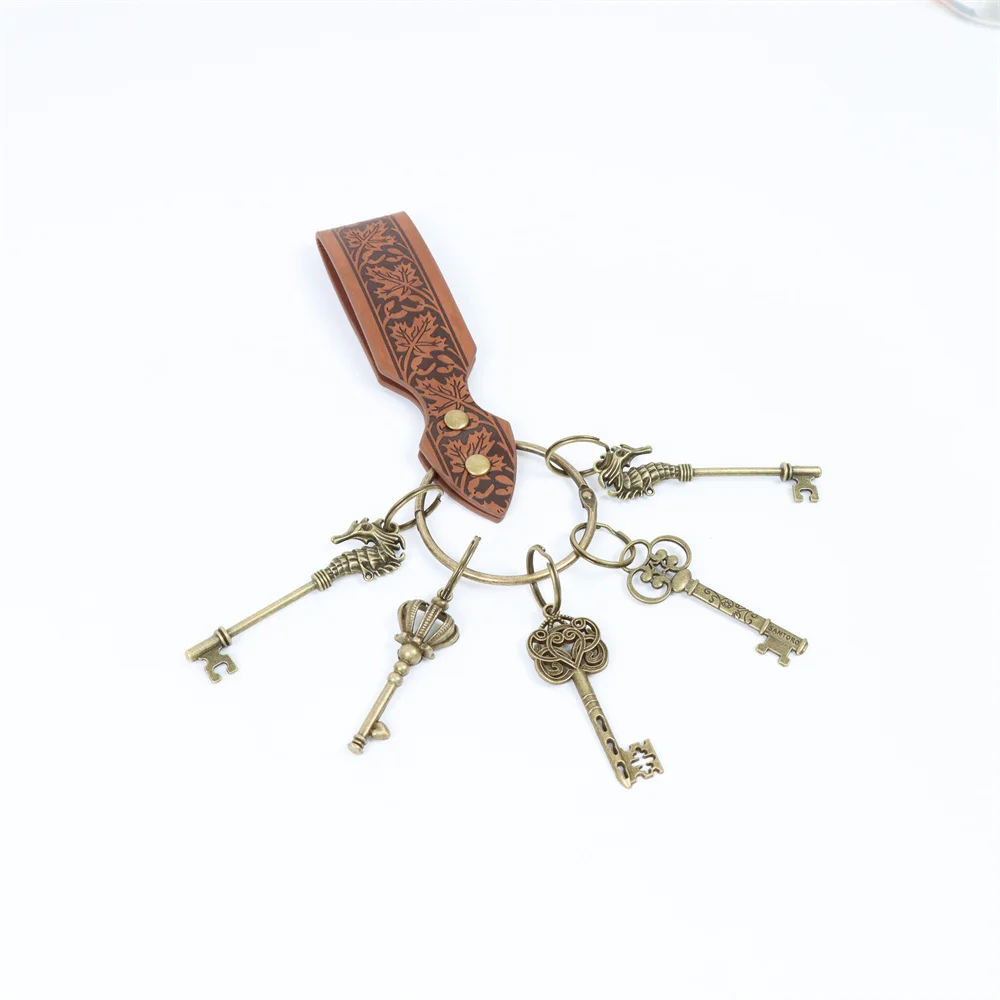 Medieval belts, Renaissance clothing accessories, circular rings, retro metal keychains, cosplay belts, accessories, belts
