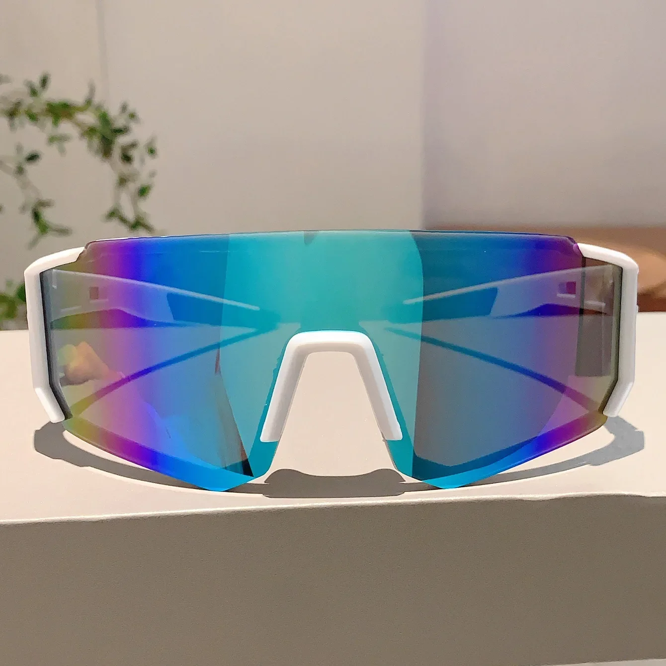 Outdoor Sports Sunglasses for Men Lightweight Oversized Male Shades Cycling Driving Fishing Fashion Mirror Sun Glasses Women