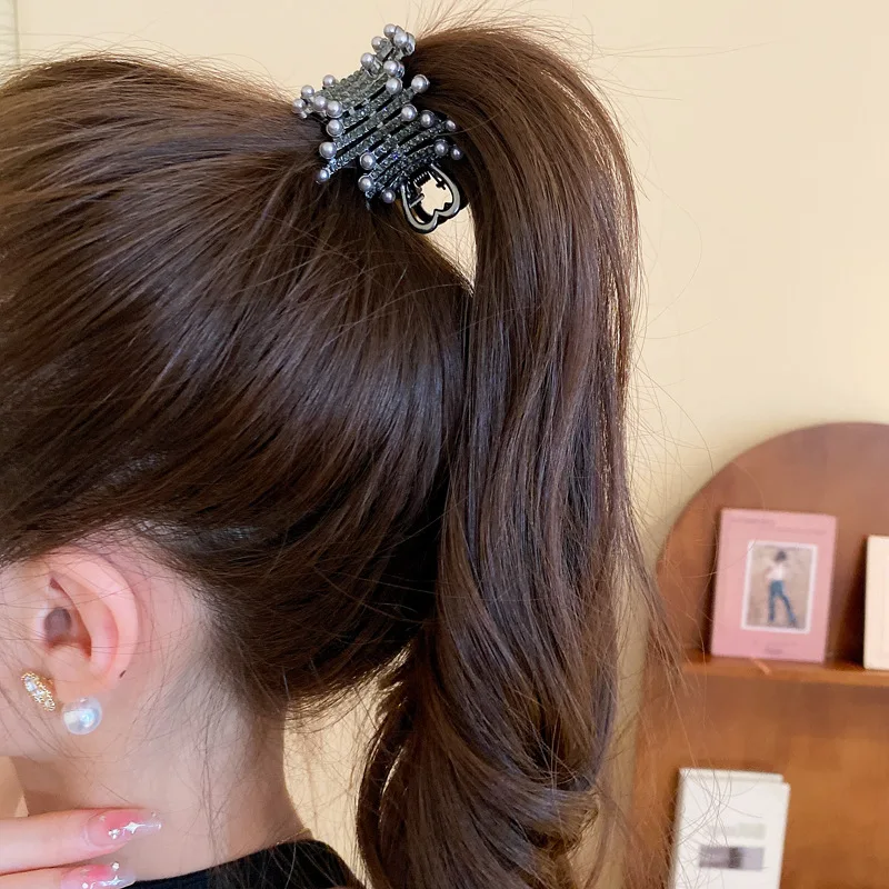 Fashion Irregular Metal Hair Claw Clip Women Shiny Rhinestone High Ponytail Shark Hairpins for Girls Hair Accessories Headwear