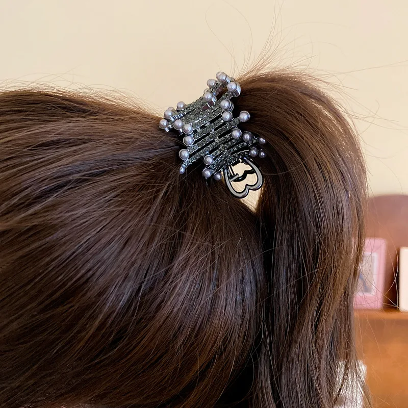 Fashion Irregular Metal Hair Claw Clip Women Shiny Rhinestone High Ponytail Shark Hairpins for Girls Hair Accessories Headwear