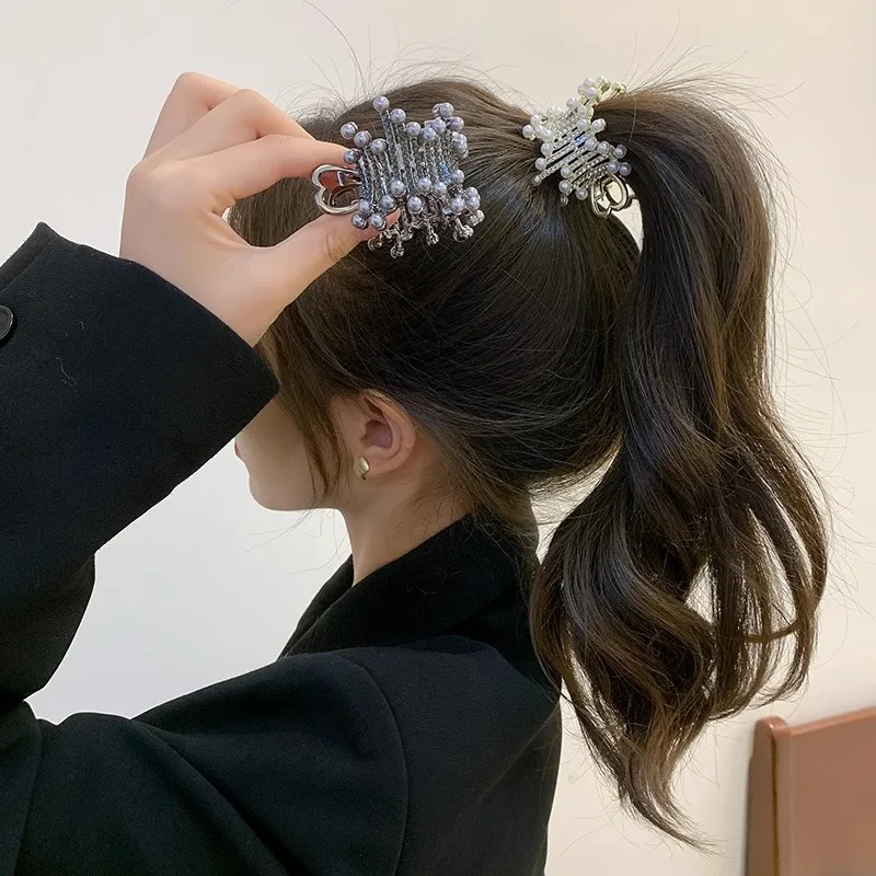 Fashion Irregular Metal Hair Claw Clip Women Shiny Rhinestone High Ponytail Shark Hairpins for Girls Hair Accessories Headwear