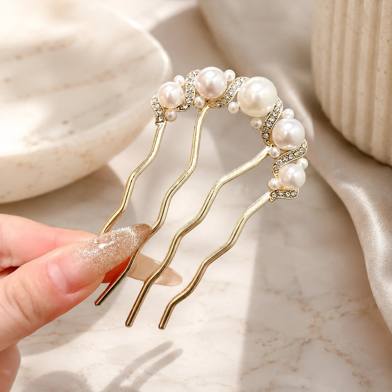 Korean Pearl Hair Fork for Women Alloy Rhinestone U Shaped Hair Pin French Twist Bun Holder Wedding Bridal Hair Accessories Gift
