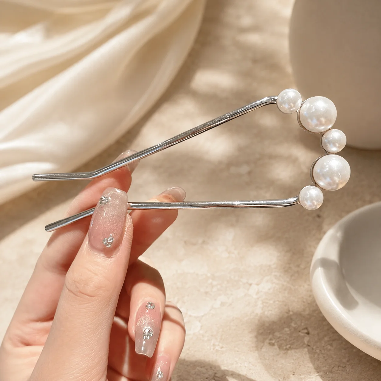Korean Pearl Hair Fork for Women Alloy Rhinestone U Shaped Hair Pin French Twist Bun Holder Wedding Bridal Hair Accessories Gift