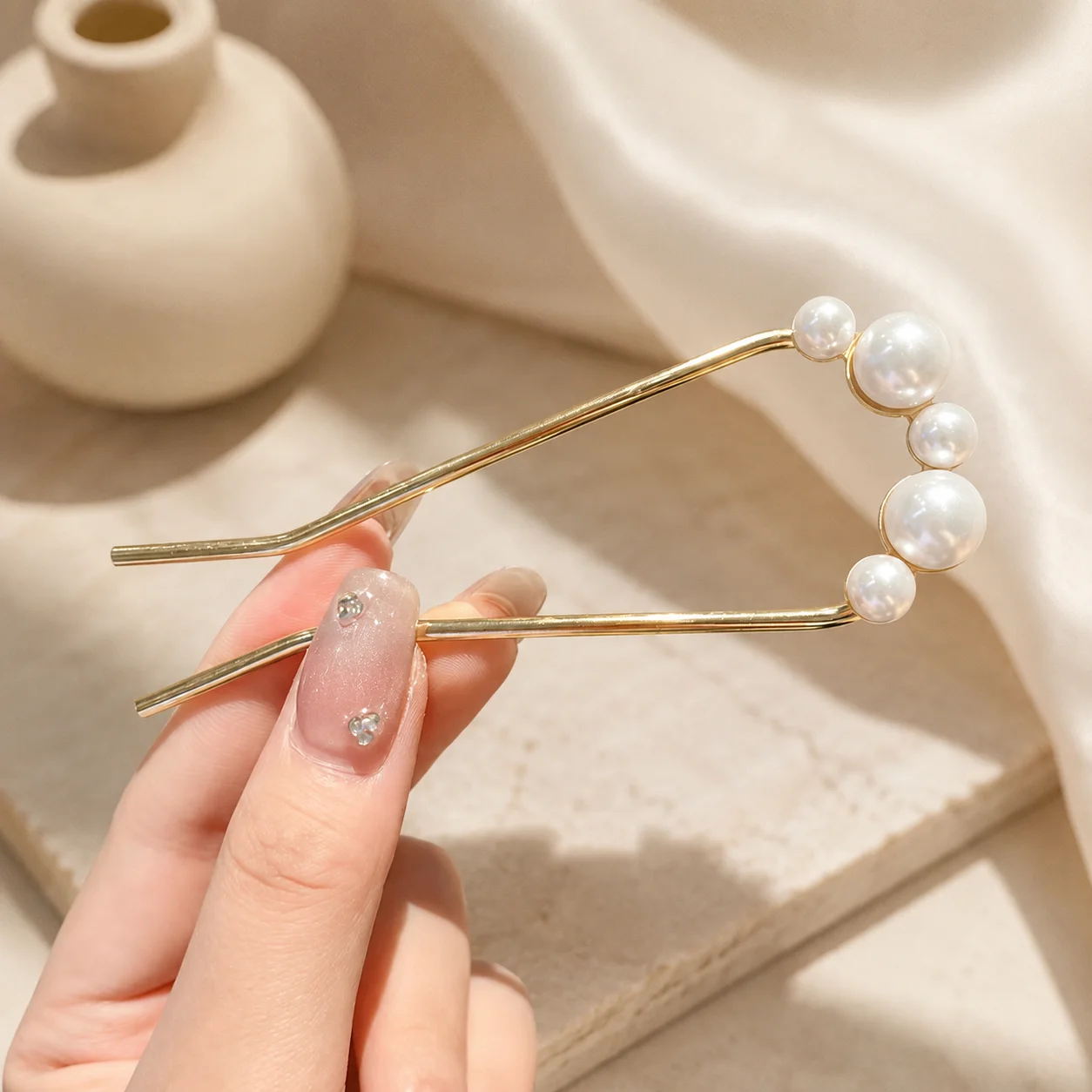 Korean Pearl Hair Fork for Women Alloy Rhinestone U Shaped Hair Pin French Twist Bun Holder Wedding Bridal Hair Accessories Gift