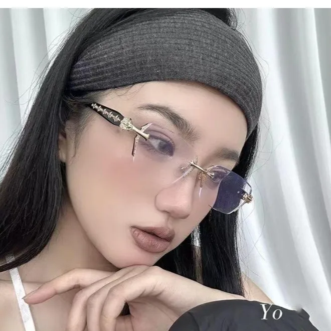 2024 Retro Frameless Ultra Light Women Men Reading Glasses Blocking Blue Light Computer Presbyopia Eyewear Eyeglasses +1.0..+4.0