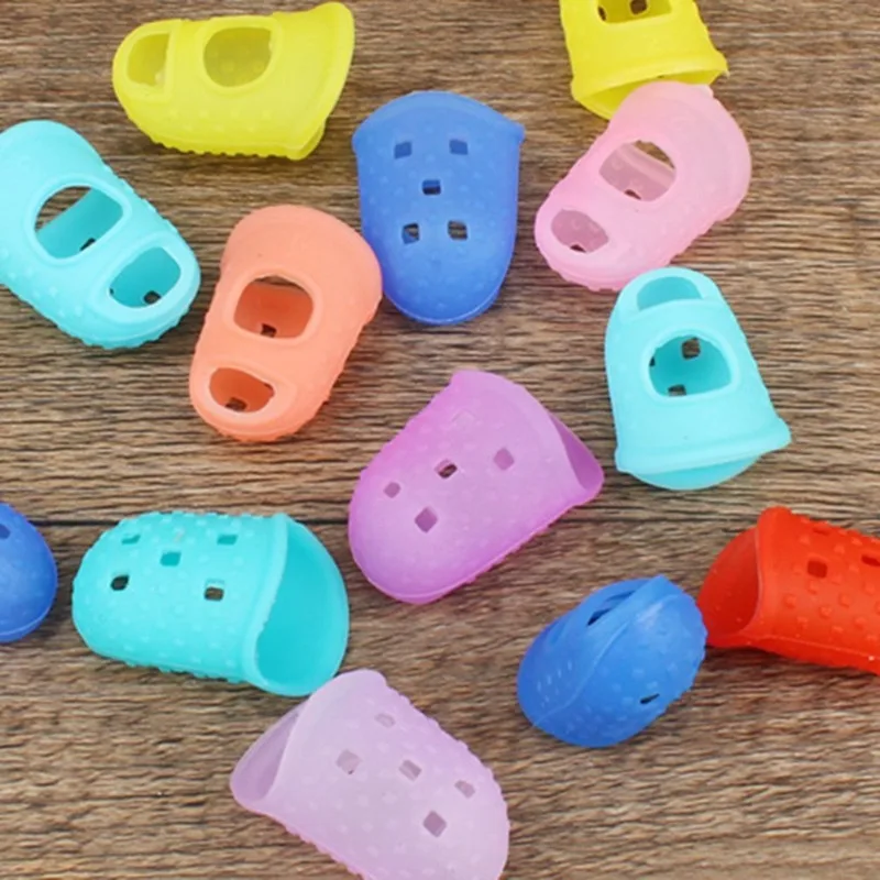 Sewing Thimble Breathable Protective Silicone Finger Thimble Finger Cover Caps Quilting Sewing Needlework Craft NEW