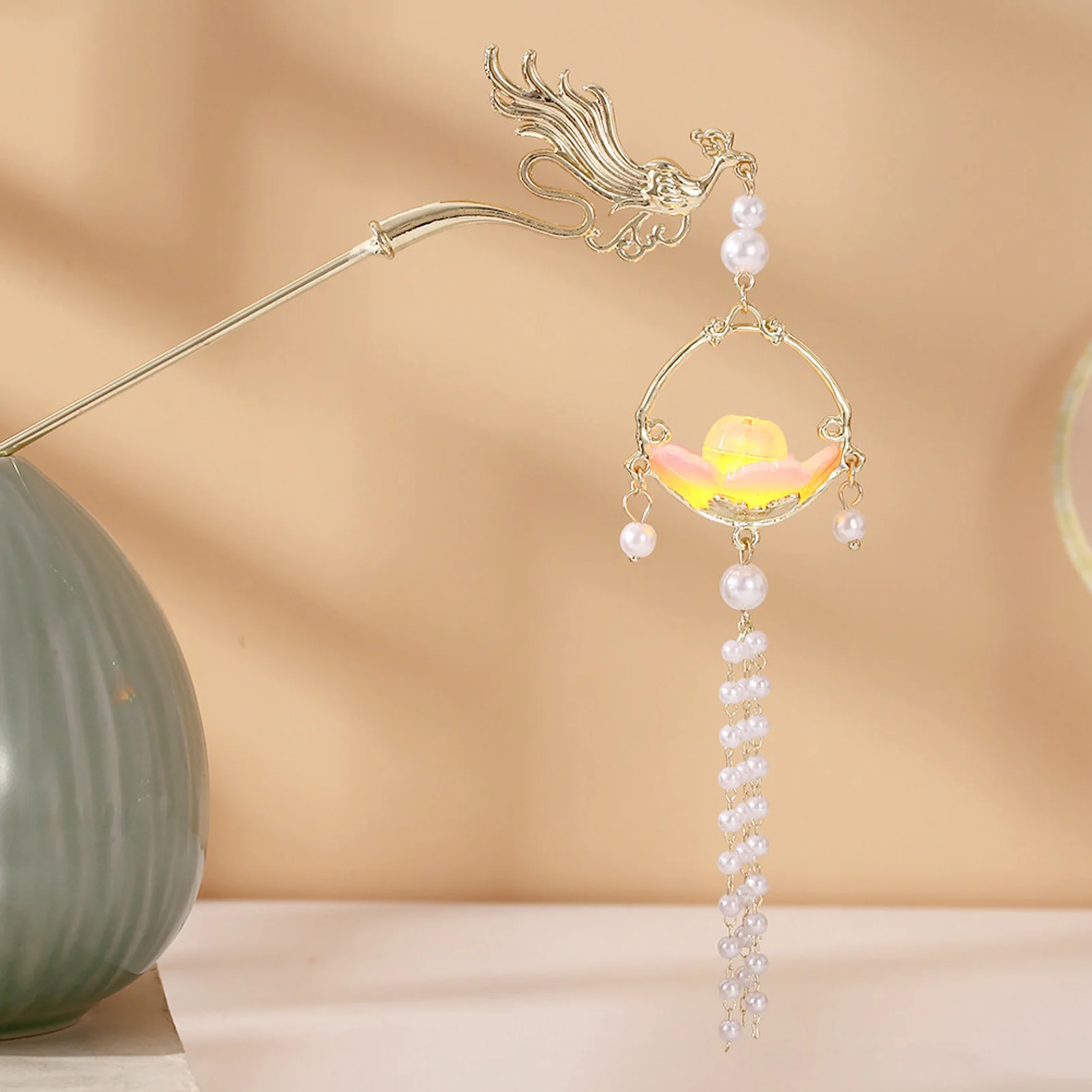 Luminous Flower Hairpin Women Creative Lotus Emit Light Lantern Tassel Hair Stick Vintage Chinese Style Fashion Hair Accessories