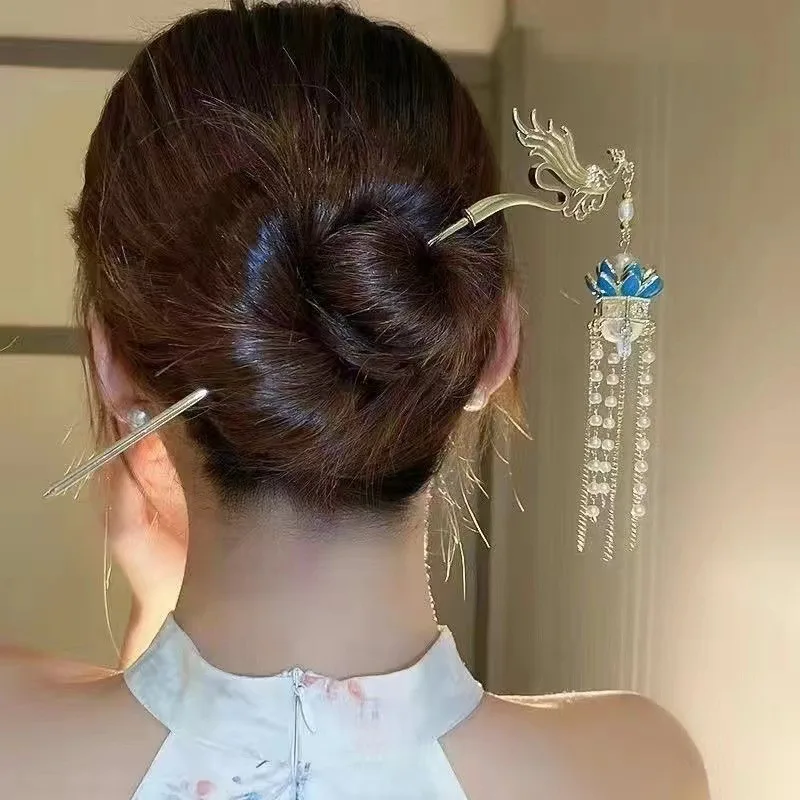 Luminous Flower Hairpin Women Creative Lotus Emit Light Lantern Tassel Hair Stick Vintage Chinese Style Fashion Hair Accessories