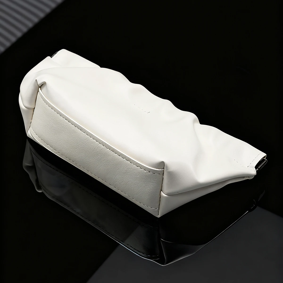 1pc Portable Trendy Spring Cloud-Shaped Glasses Case Large Capacity PU Leather Sunglasses Bag For Women's Fashion Storage Bag Bo