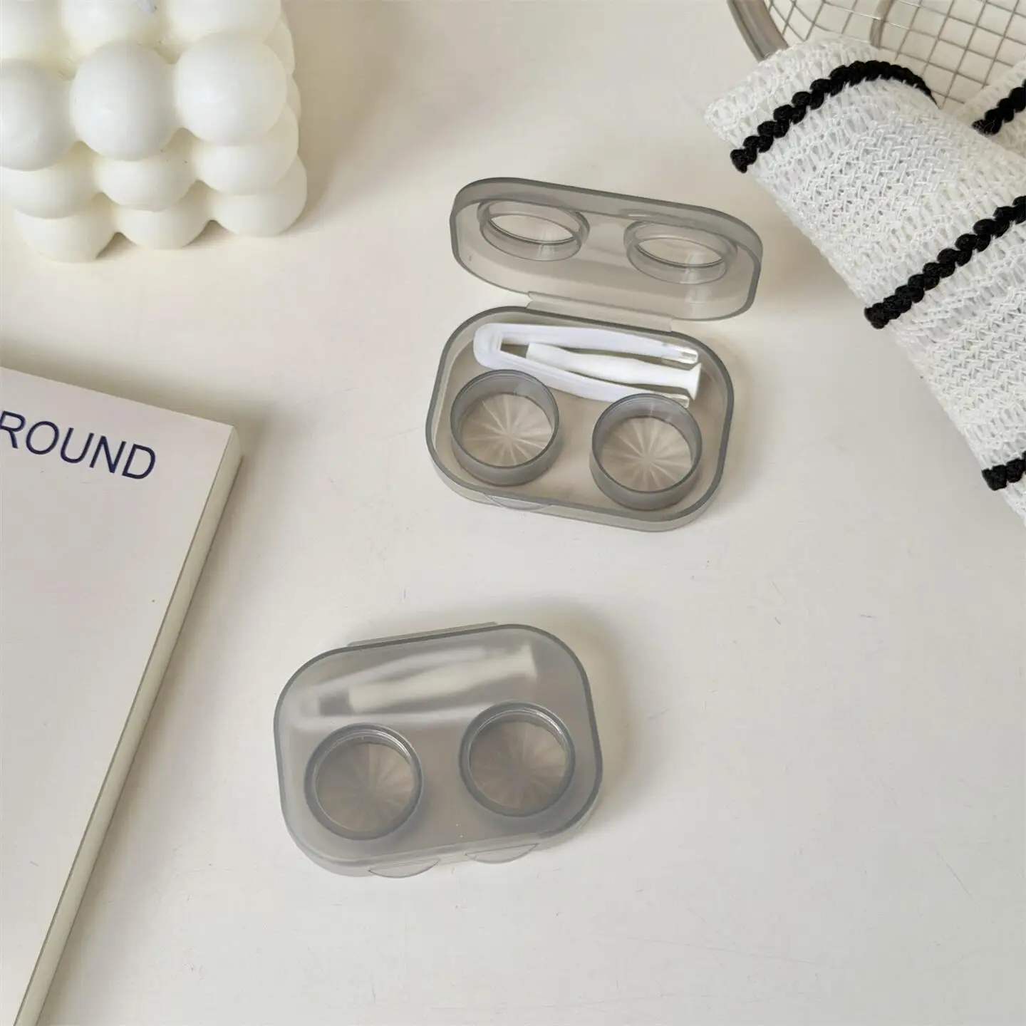 1pc Ins Contact Lens Box Portable Transparent Minimally Integrated Companion Box Girls Travel Contact Lens Case with Tweezers