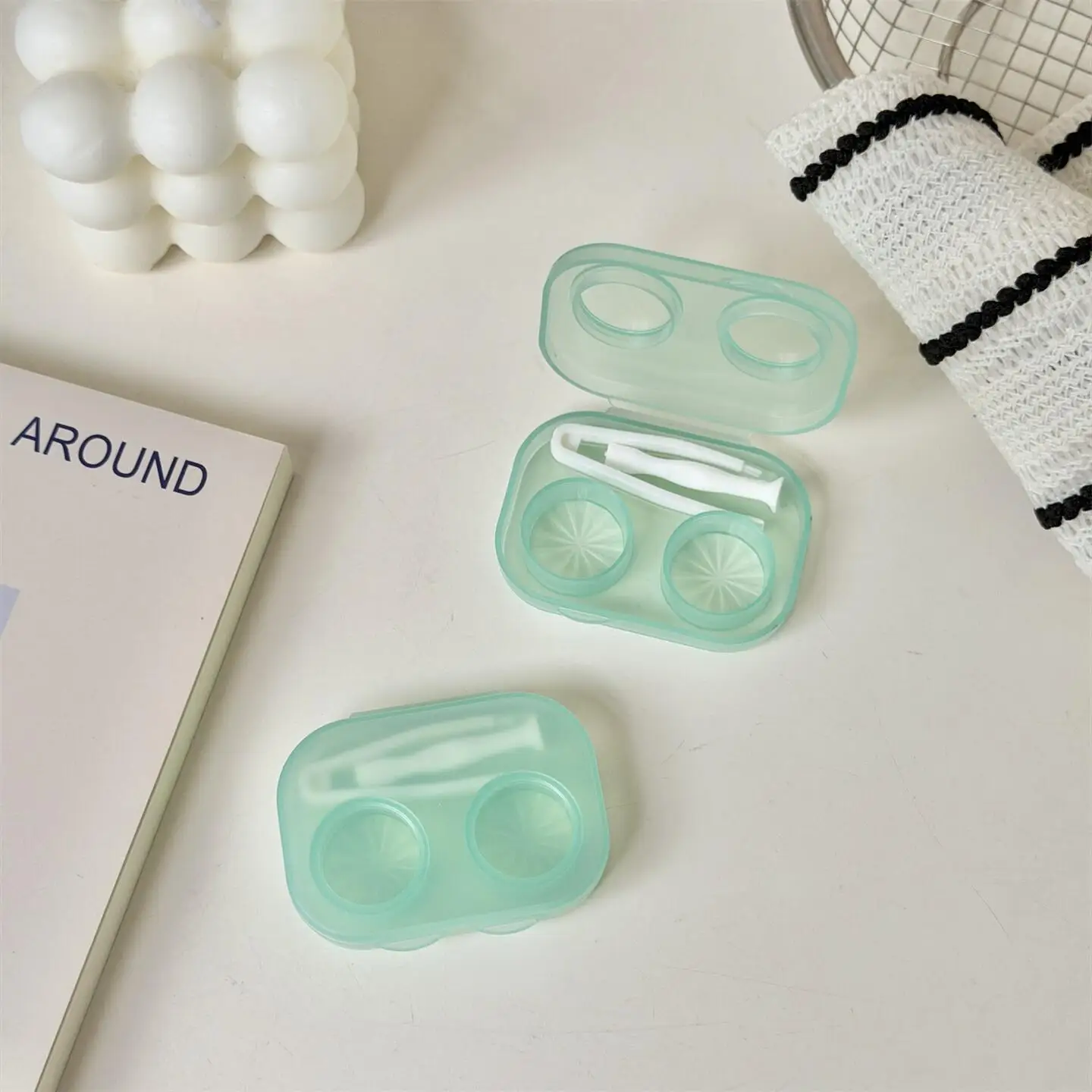 1pc Ins Contact Lens Box Portable Transparent Minimally Integrated Companion Box Girls Travel Contact Lens Case with Tweezers