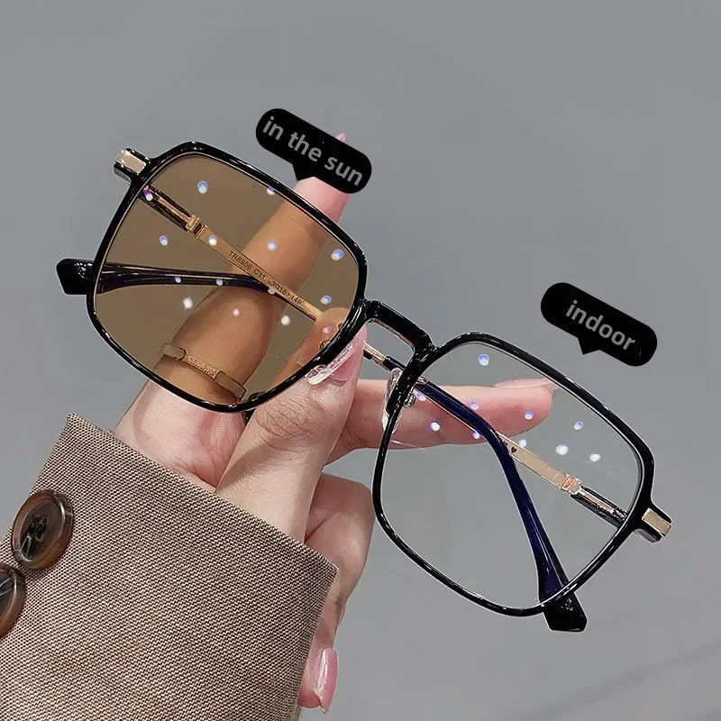 New Fashion Photochromic Myopia Glasses Men Women Color Changing Eyeglasses Anti UV Sunglasses Luxury Short-sighted Eyewear -2.5