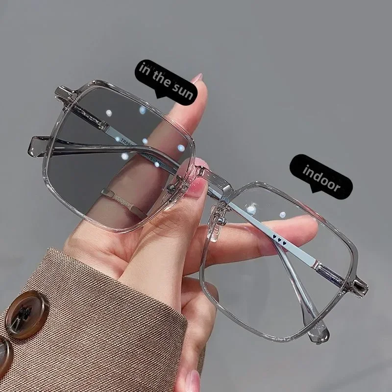 New Fashion Photochromic Myopia Glasses Men Women Color Changing Eyeglasses Anti UV Sunglasses Luxury Short-sighted Eyewear -2.5