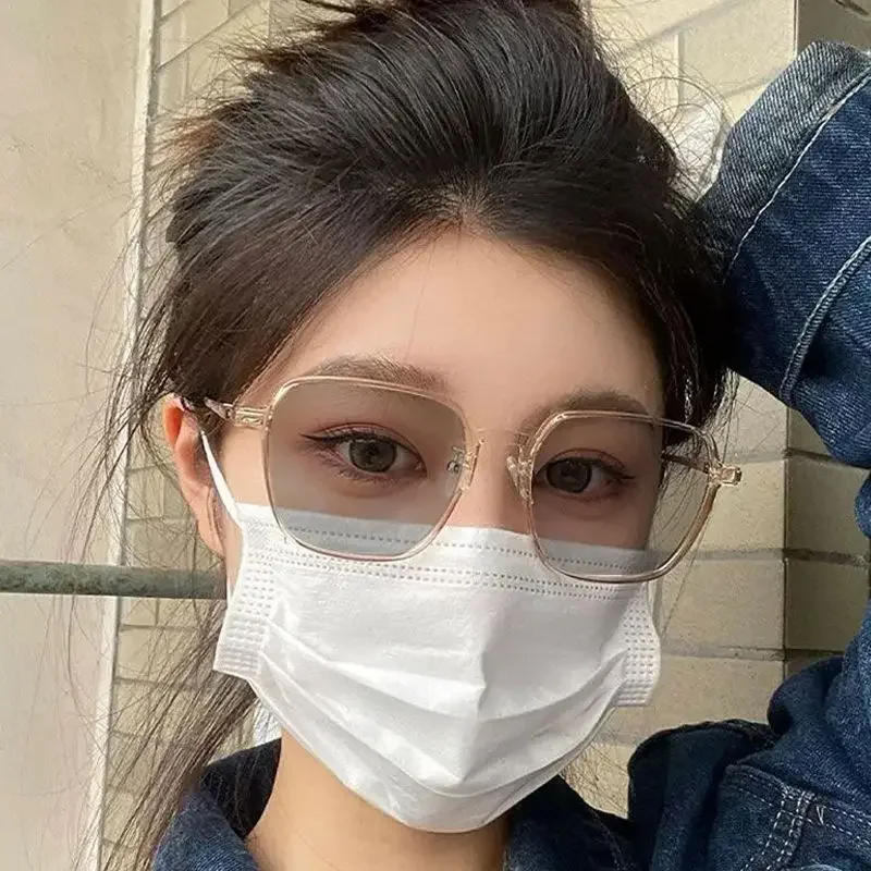 New Fashion Photochromic Myopia Glasses Men Women Color Changing Eyeglasses Anti UV Sunglasses Luxury Short-sighted Eyewear -2.5