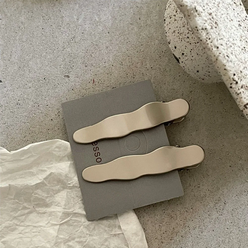 2pcs Silver Color Metal Silver Wave Line Hairclip With Geometric Hollow Alloy Duckbill Clips Side Bangs Female Ladies Hairpins