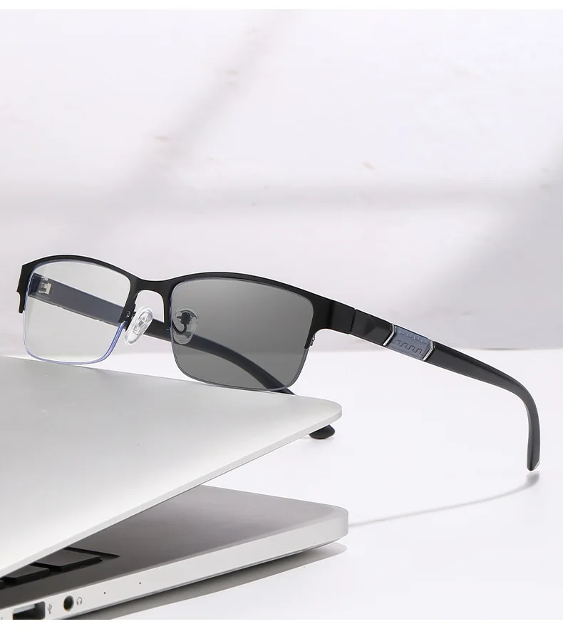Multifocal Color-changing Men's Half-frame Smart Zoom Near-far Presbyopic Glasses806