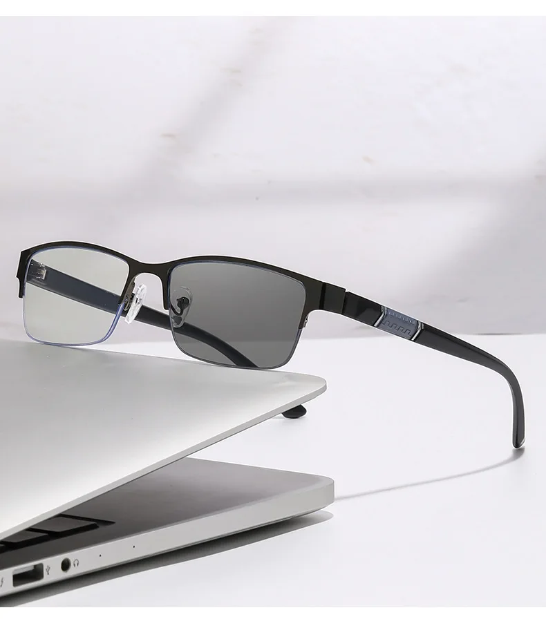 Multifocal Color-changing Men's Half-frame Smart Zoom Near-far Presbyopic Glasses806