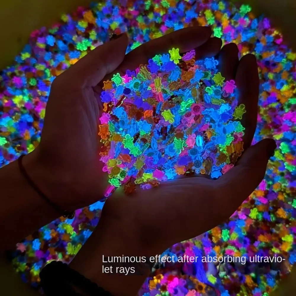 100Pcs Cartoon 3D Luminous Turtle Night Glow DIY Miniature Figurines Dopamine Colored Mini Turtle Nail Charms