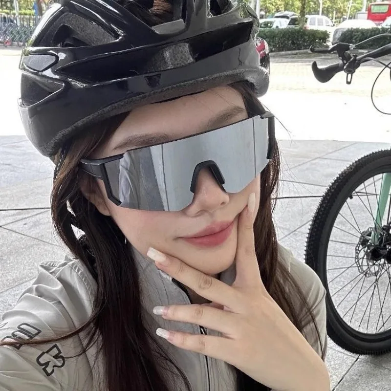 Fashion Designer Cycling Sunglasses Men Mountaineering Fishing Skiing Glasses Women New Outdoor Sports UV400 Windproof Eyewear