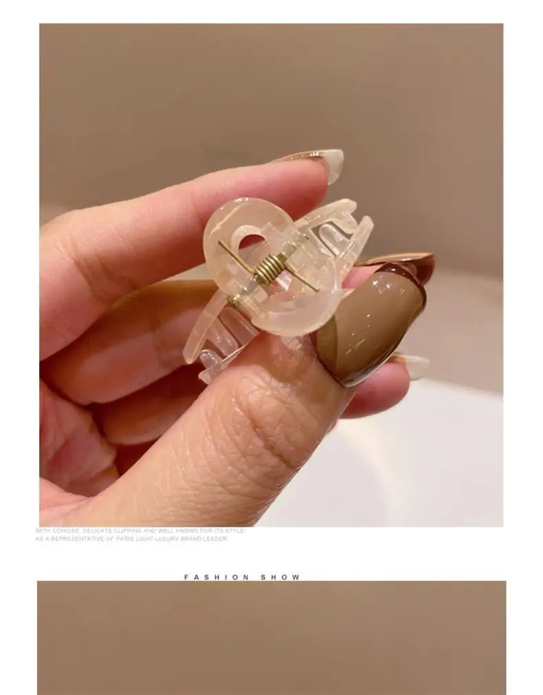 2/4Pcs Cute Solid Hair Claw Crab for Girls Acrylic Mini Hairpin Fashion Women Bang Barrette Cross Clips Small Hair Accessories