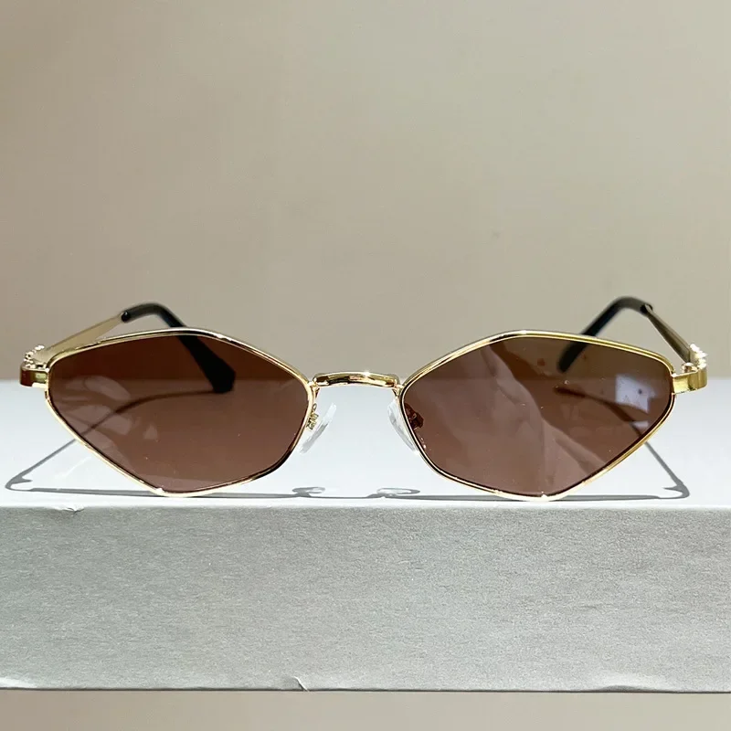 Sun Glasses for Women UV Protection Alloy Shades Driving Irregular New Small Cat Eye Sunglasses Diamond Pattern Small Fashion
