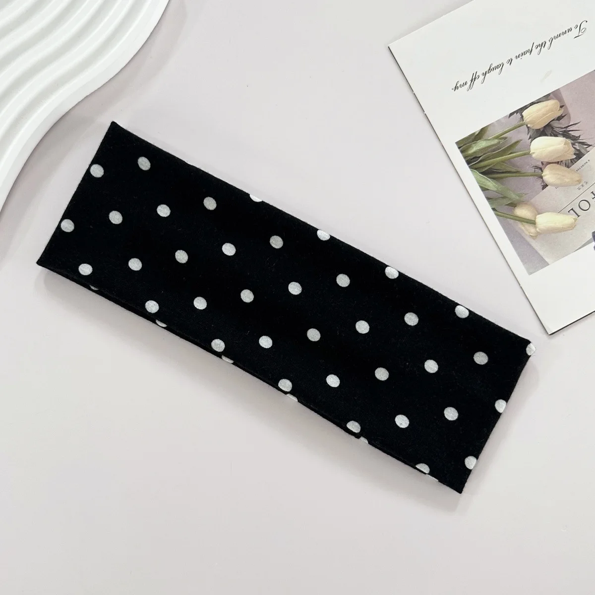 1pc Polka Dot Yoga Elastic Headband – Fashionable Dot-pattern Makeup Headband, Sports & Fitness Sweat-absorbent Hairband