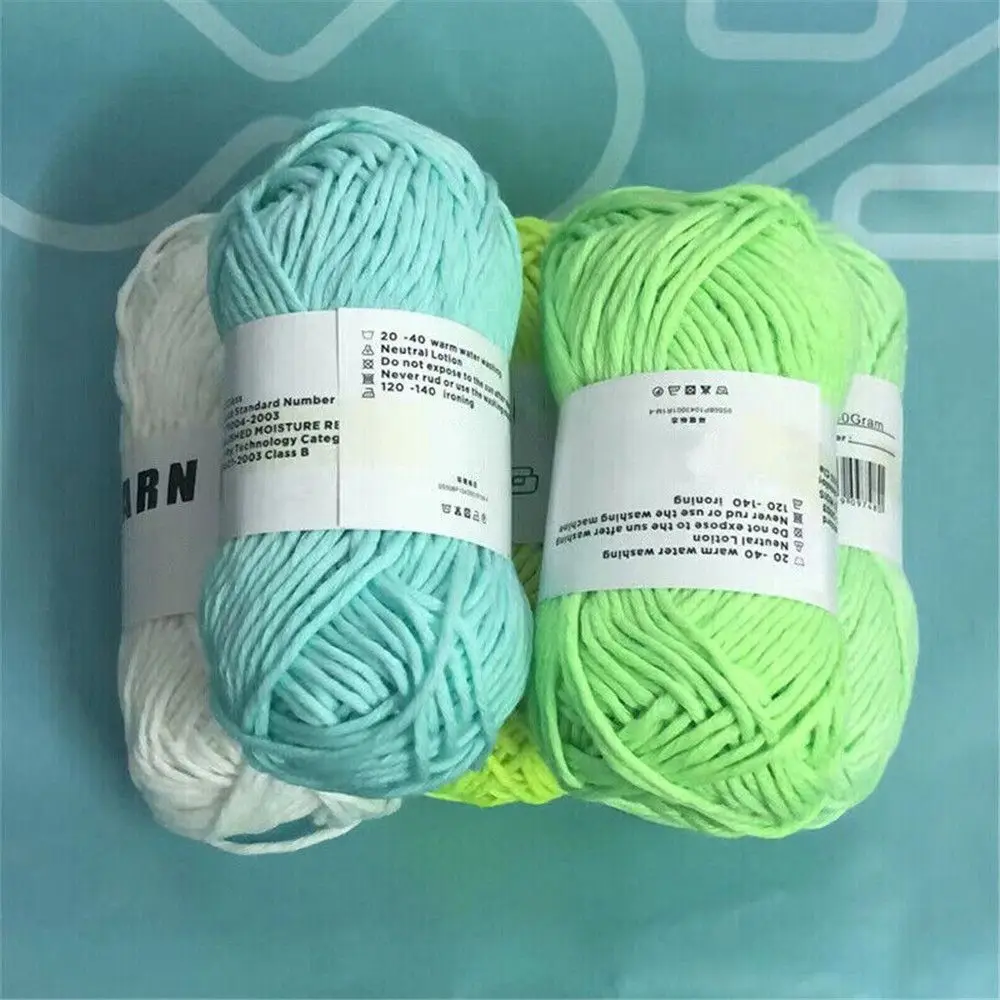 Novel Functional Yarn Glow in the Dark Polyester Luminous Chunky Yarn