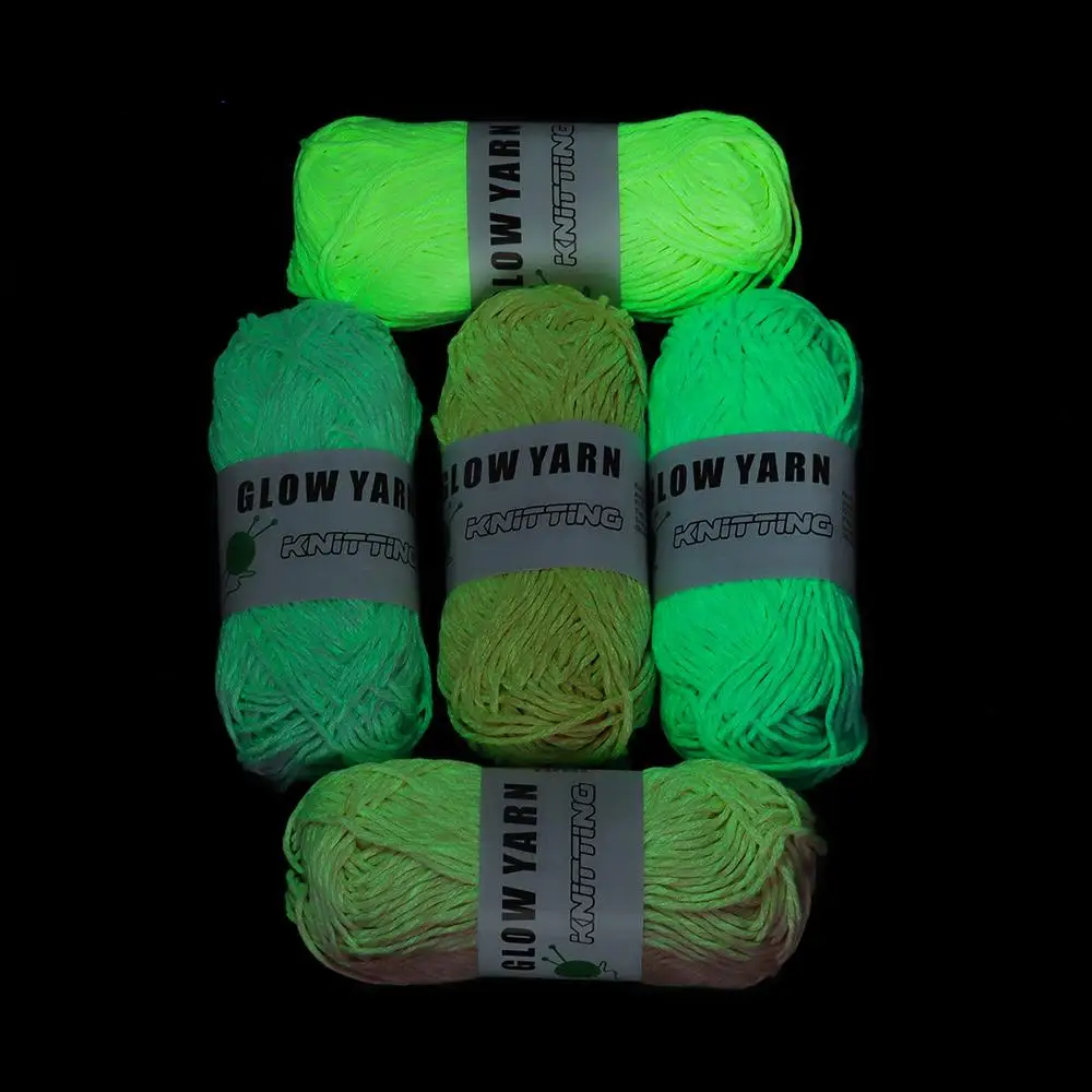 Novel Functional Yarn Glow in the Dark Polyester Luminous Chunky Yarn