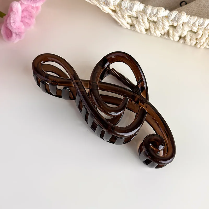 Summer Cool-Style Hair Clip for Women 2026 New Style: Half-Up Bun at the Back of the Head with Shark-Shaped Clip Hair Accessory
