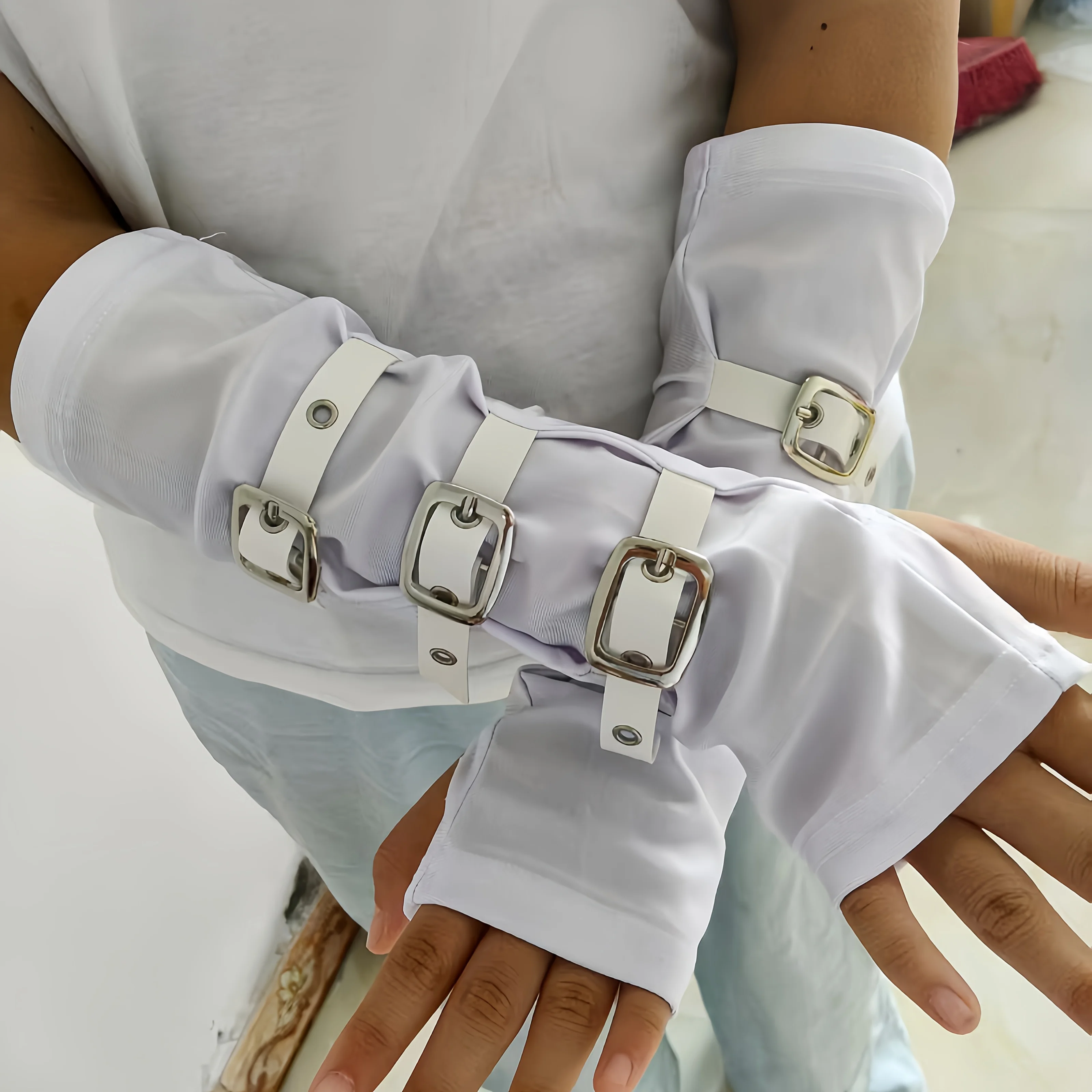 Punk Harajuku Style Sleeves, Post Apocalyptic Dopamine Streetwear Performance, Dance Armrests