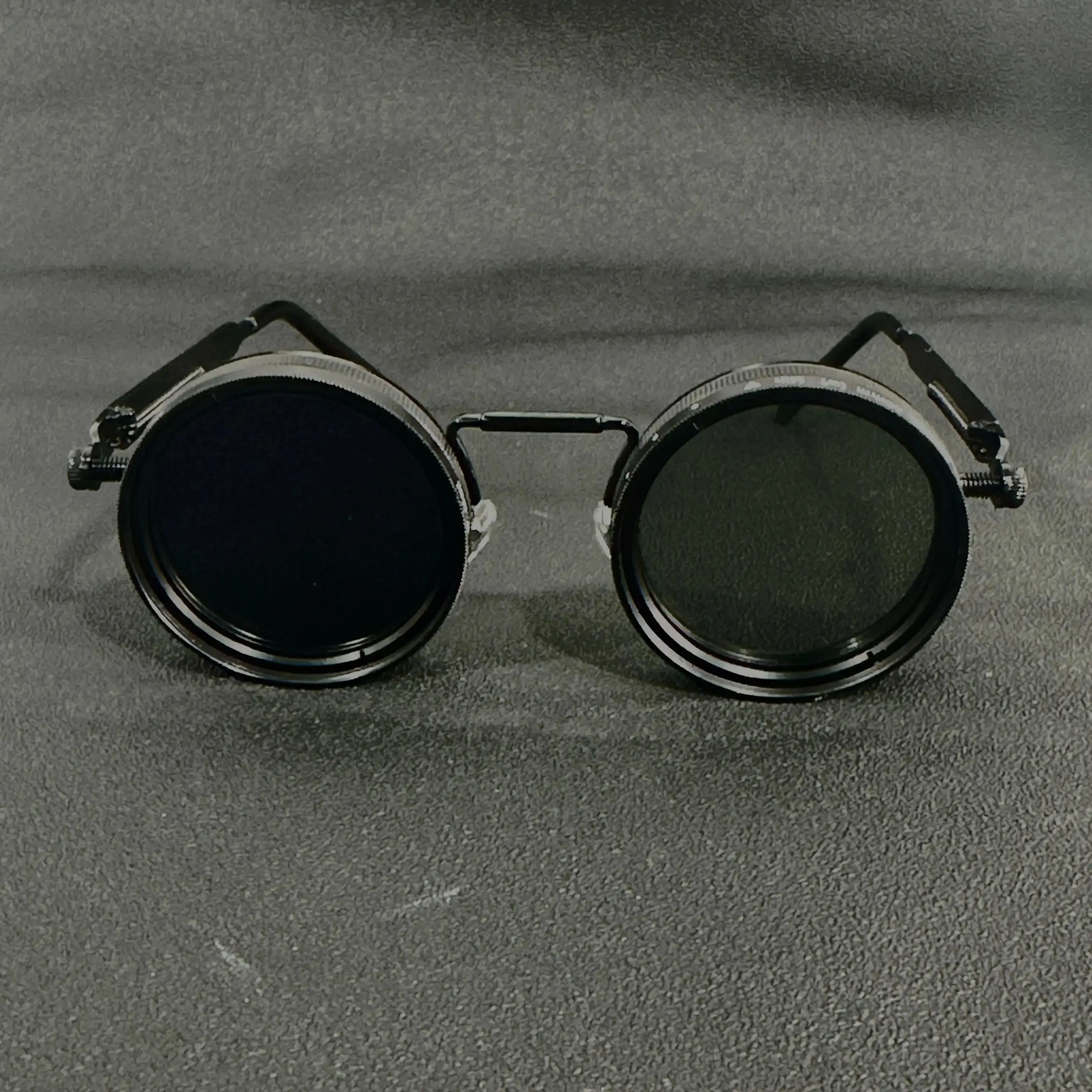 Men's Retro Steampunk Rotating Fashion Glasses - Adjustable Brightness Suitable for Party and Casual Wearing - Bohemian Style Gl