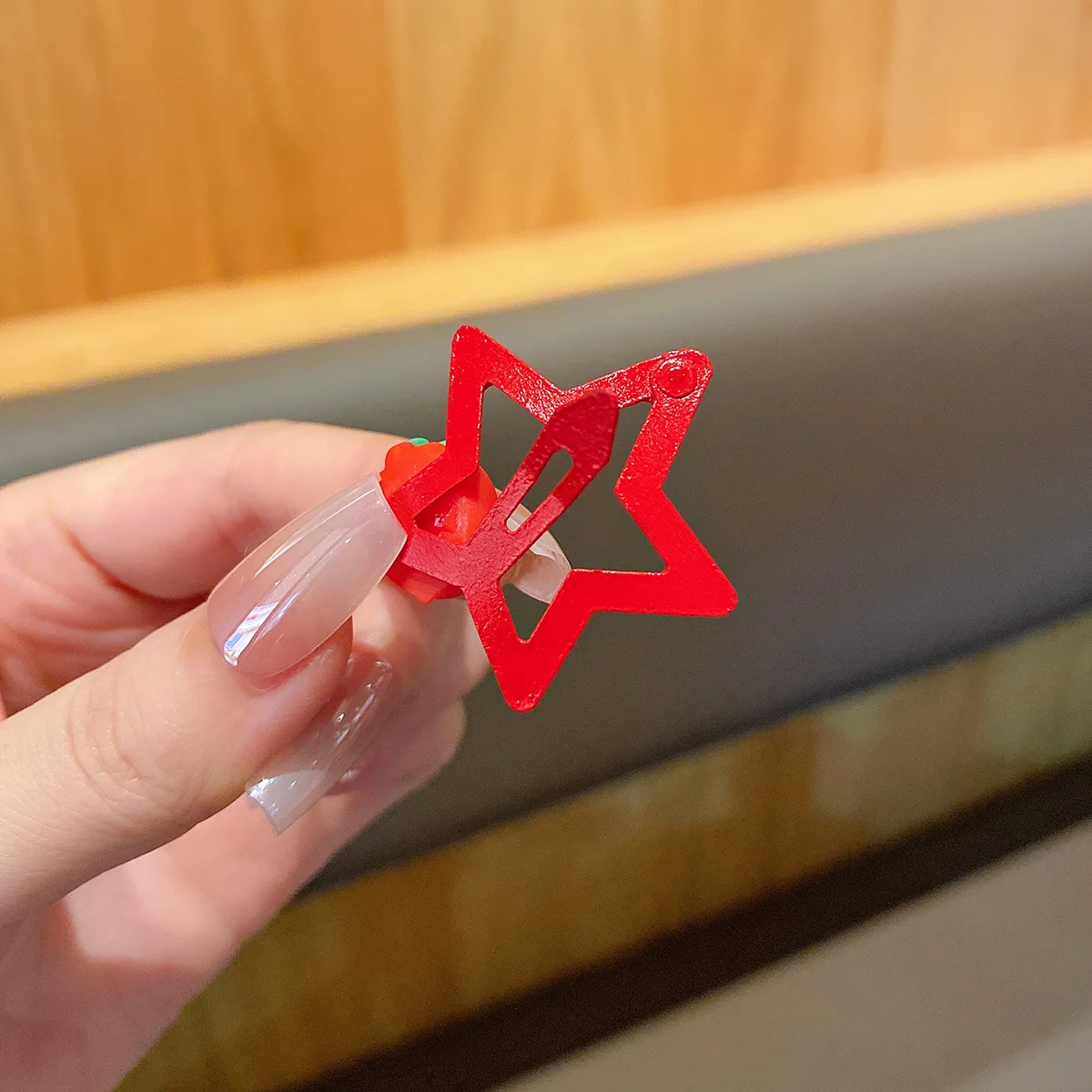 5 Red Star Hair Clips Strawberry BB Clips Suitable for Daily Use Hair Accessories