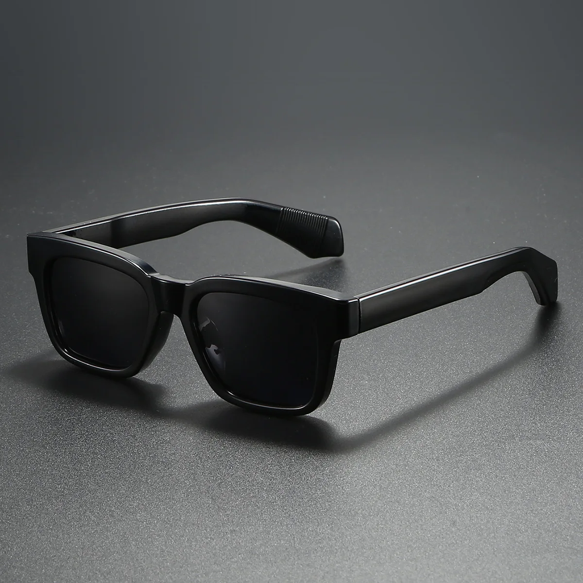 2025 Men Sunglasses Polarized Square Glasses for Driving Fishing Travel UV400 Fashoinable Sun Shades Metal Core Exquisite