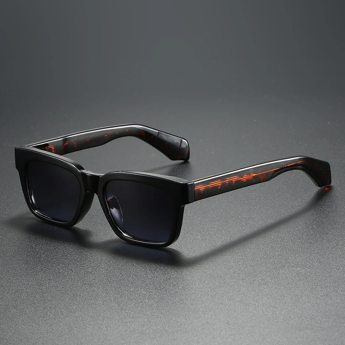 2025 Men Sunglasses Polarized Square Glasses for Driving Fishing Travel UV400 Fashoinable Sun Shades Metal Core Exquisite