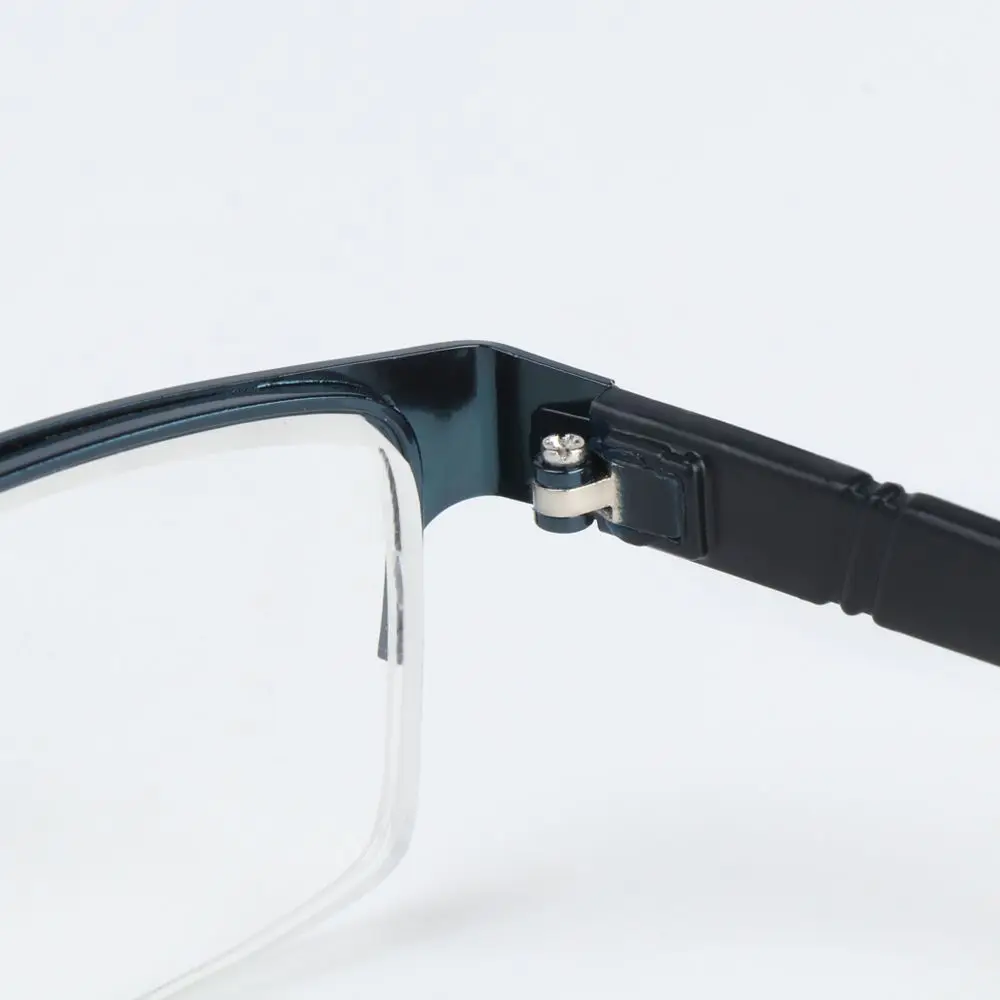 Men's Vintage Business Photochromic Myopia Glasses Half Frame Metal Blue Light Blocking Eyewear Classic UV Shades -0.5~4.0x