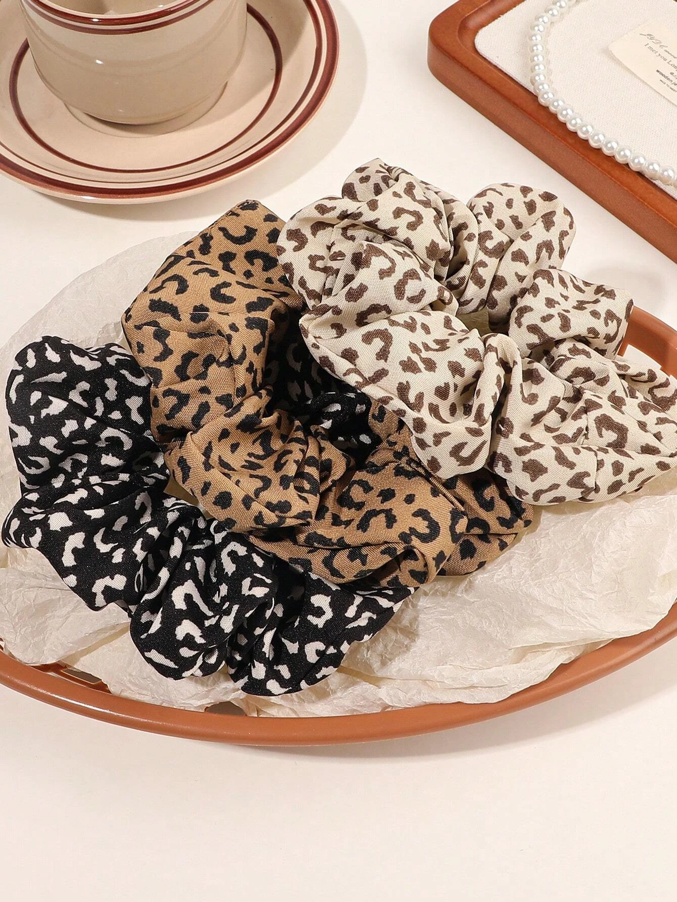 3Pcs Elegant Vintage Leopard Print Fabric Hair Scrunchies, Daily Home Hair AccessoriesHair Ties Scrunchy Hair Ties ,Head Piece