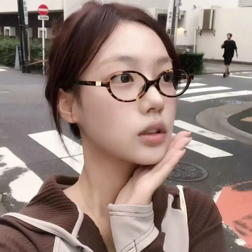 Y2K Retro Oval Frame Glasses Women Female Sweet Cool Eyewear Trend Reading Computer Anti Blue Light Eyeglasses