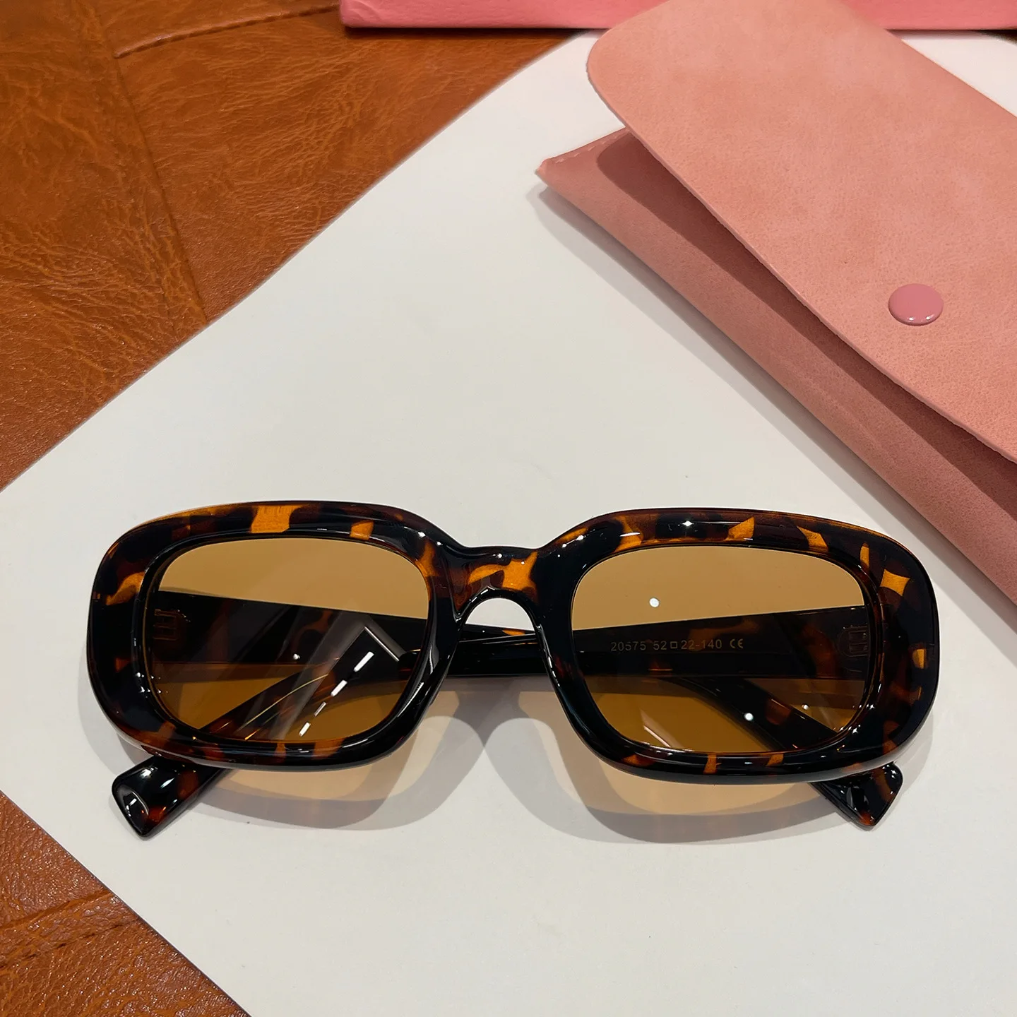 New Fashon Oversized Square Shield Sunglasses For Women Men Big Windproof Widen Sun Glasses Men Trendy Oval Shades UV400 Eyewear
