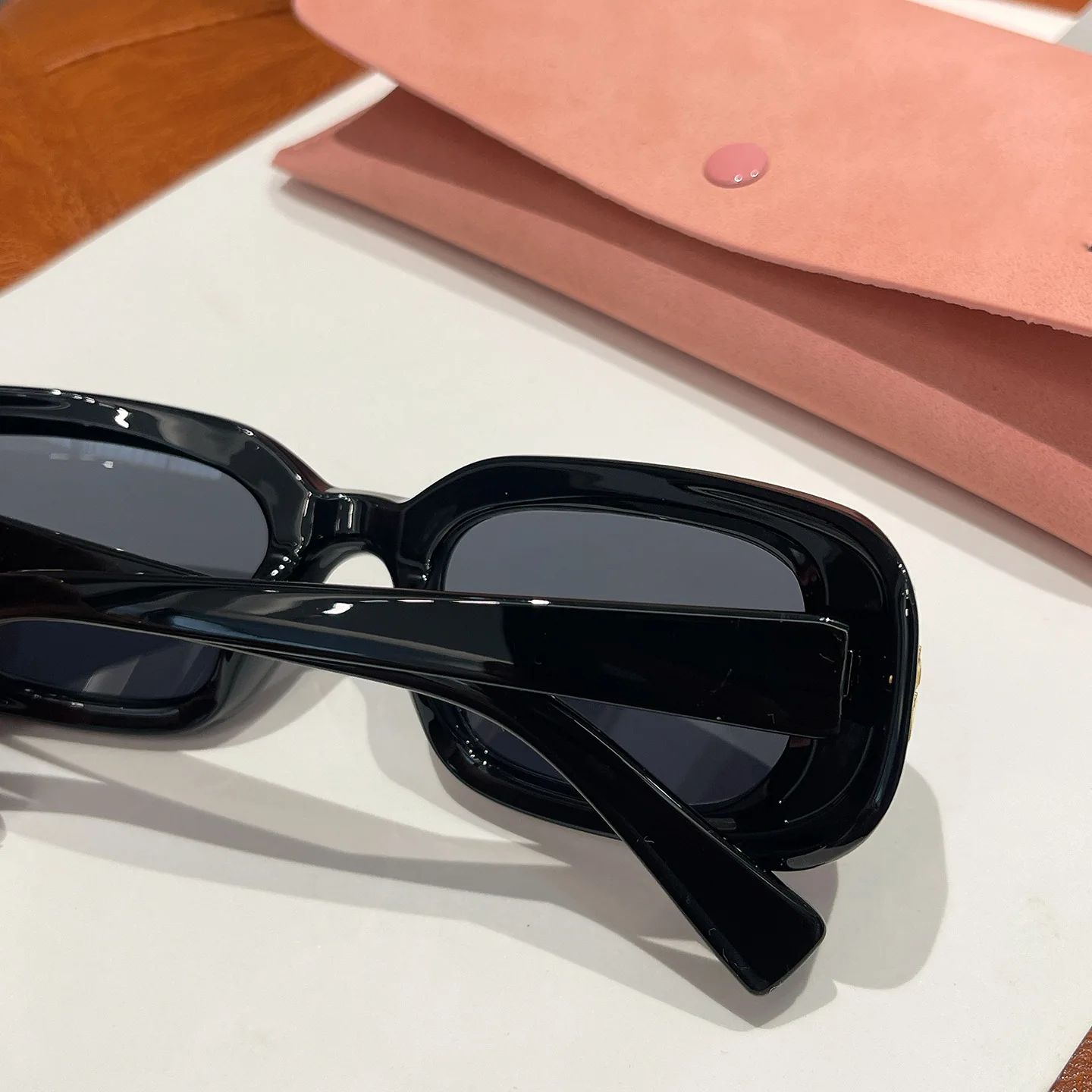 New Fashon Oversized Square Shield Sunglasses For Women Men Big Windproof Widen Sun Glasses Men Trendy Oval Shades UV400 Eyewear