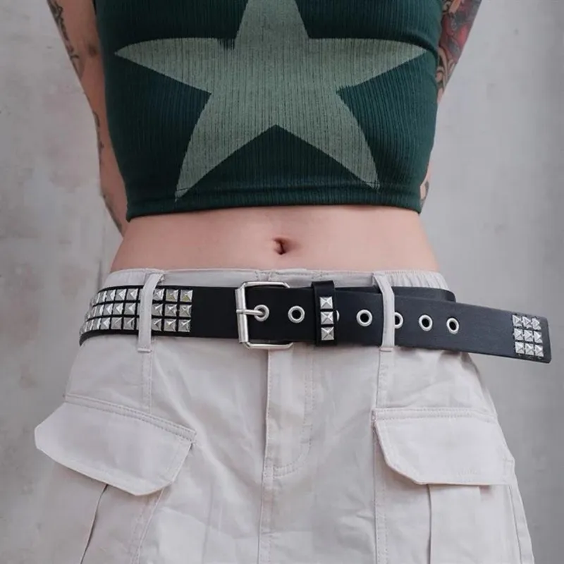 New Vintage-Style Belt with Square Beads and Rivets, Metal Pyramid-Shaped Belt. Unisex Punk-Style Belt with Five-Bull Design, Su