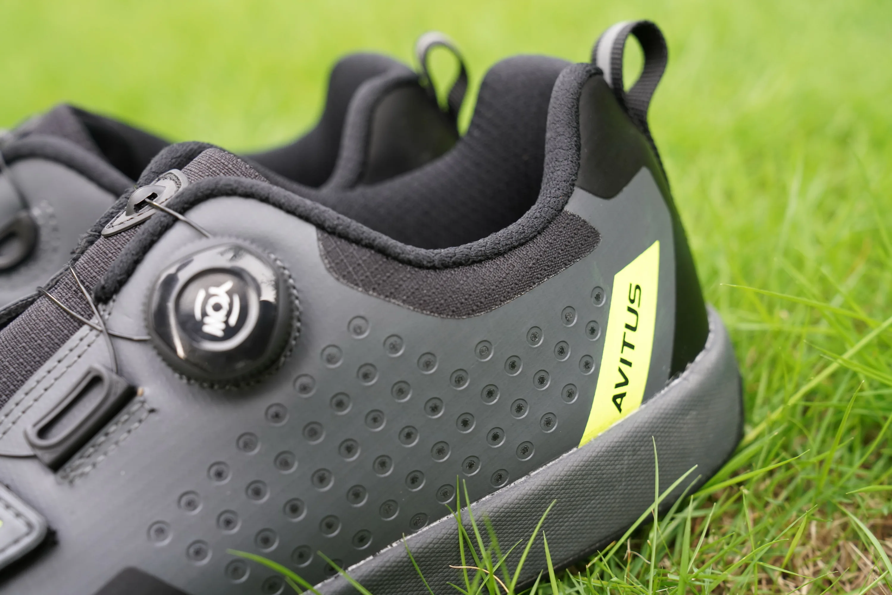 AVITUS Mountain Bike Shoes Zapatillas MTB Shoes Flat Pedal Free Ride Downhill Commuting Road and Dual Slalom Sapatilha MTB Shoe