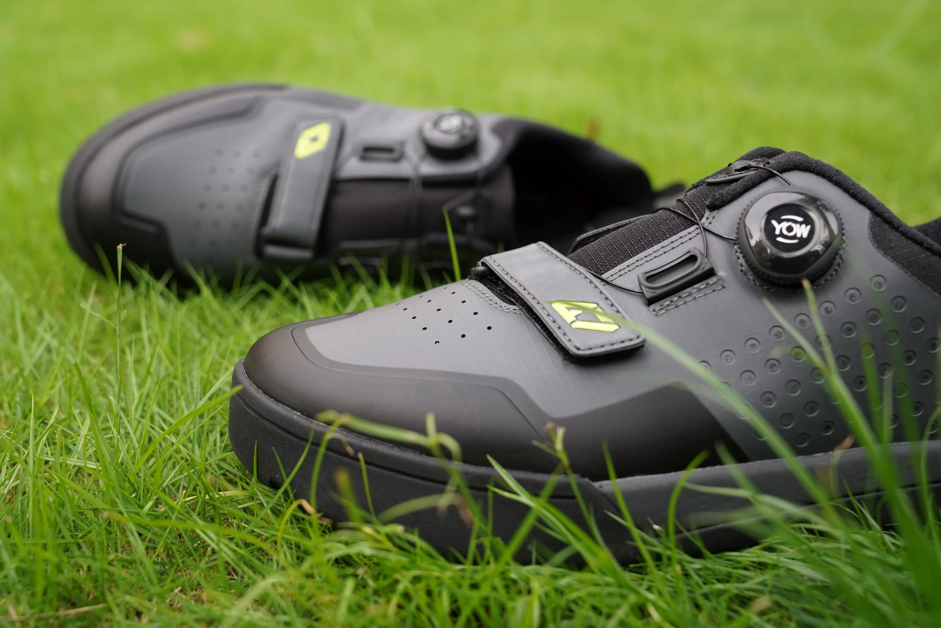 AVITUS Mountain Bike Shoes Zapatillas MTB Shoes Flat Pedal Free Ride Downhill Commuting Road and Dual Slalom Sapatilha MTB Shoe