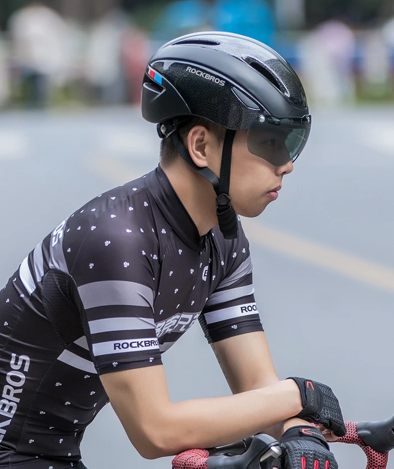 ROCKBROS Bicycle Helmet Aero Cycling Helmet Integrally-molded Bike Helmet Men Women Goggles Lens MTB Road Cycling Equipment