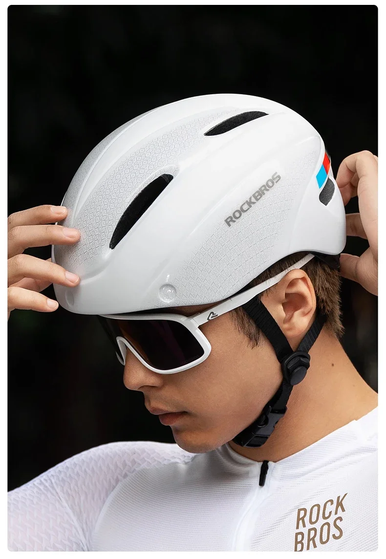 ROCKBROS Cycling Helmet Goggles Men Women Integrally-Molded MTB Bicycle Helmet Lightweight Mountain Road Bike Helmet Taillights