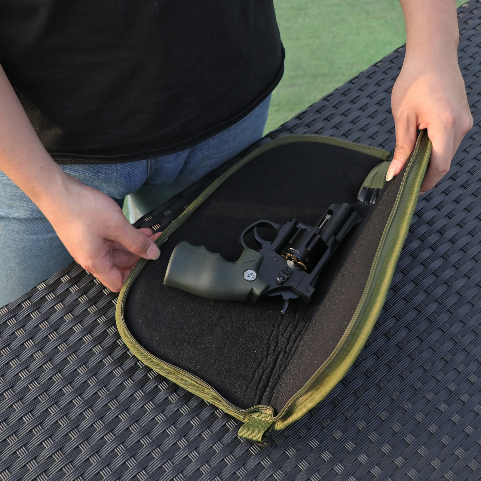 Tourbon Gun Accessories Handgun Case Bag Pistol Carrier Pouch Zippered Green Nylon Thick Padded Protection Holster