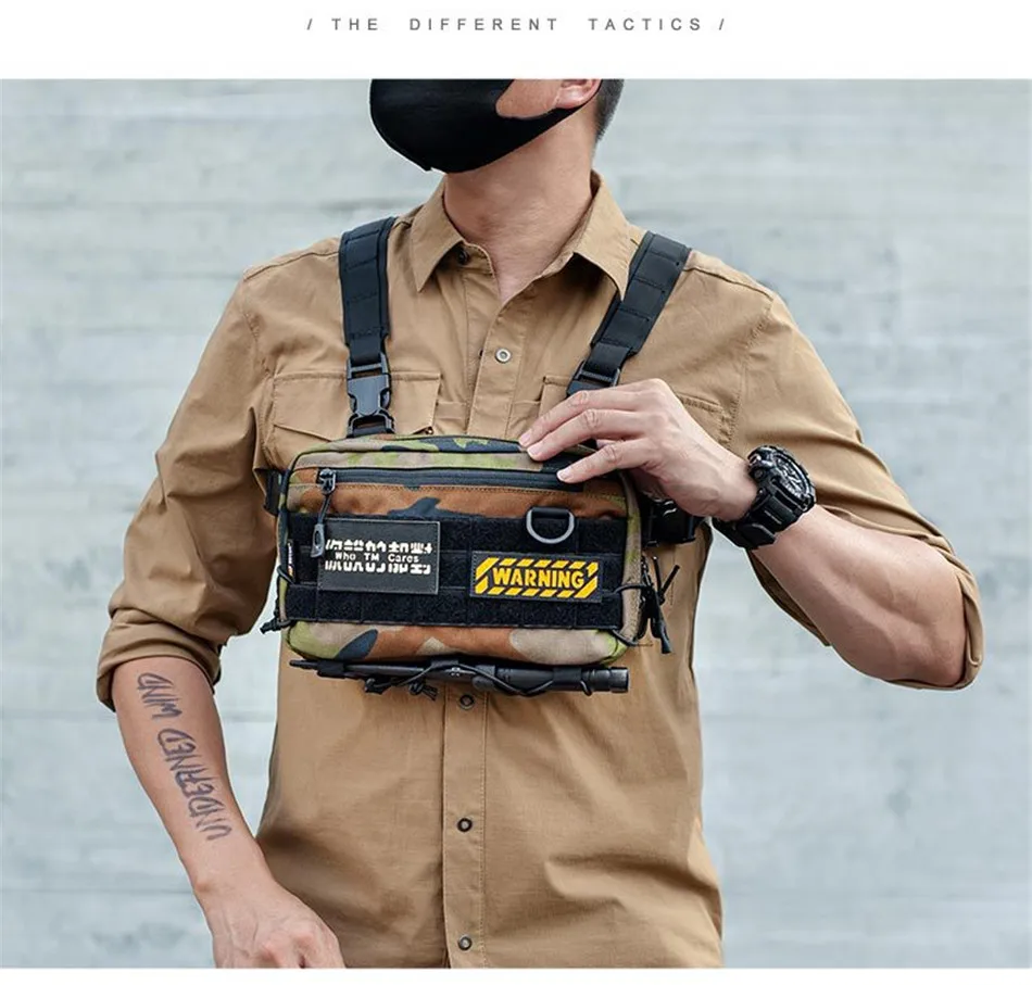 Outdoor Multifunctional Tactical Accessory Vest Bag Military Fan Hiking Chest Bag Fashion Casual Shoulder Packpack Mobile Wallet