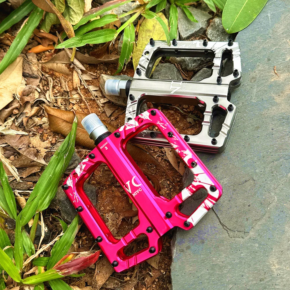 High Strength Mountain Bike Pedals CNC Aluminum Alloy Polished Hollow Thickened Flat 3 Bearing Non-slip Bicycle Pedals