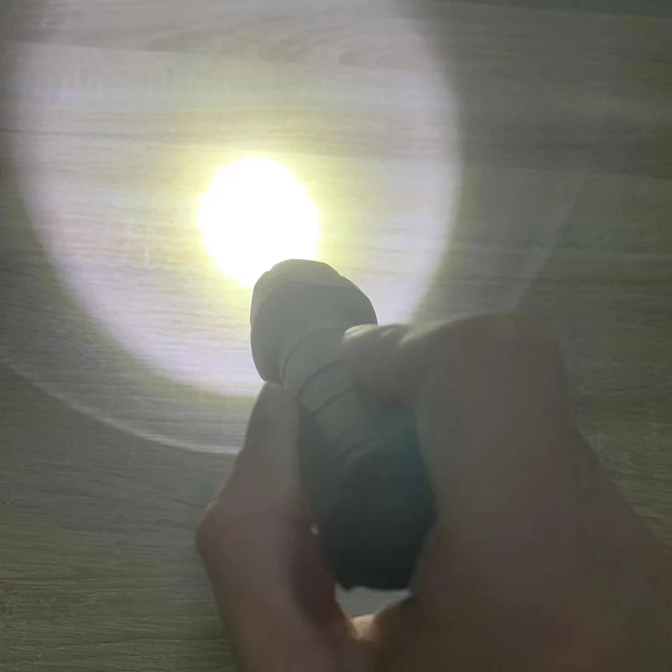Outdoor 1200 Lumen Tactical Flashlight Matte Black Aluminum LED Light with Mlok System Remote Pressure Switch for Picatinny Rail